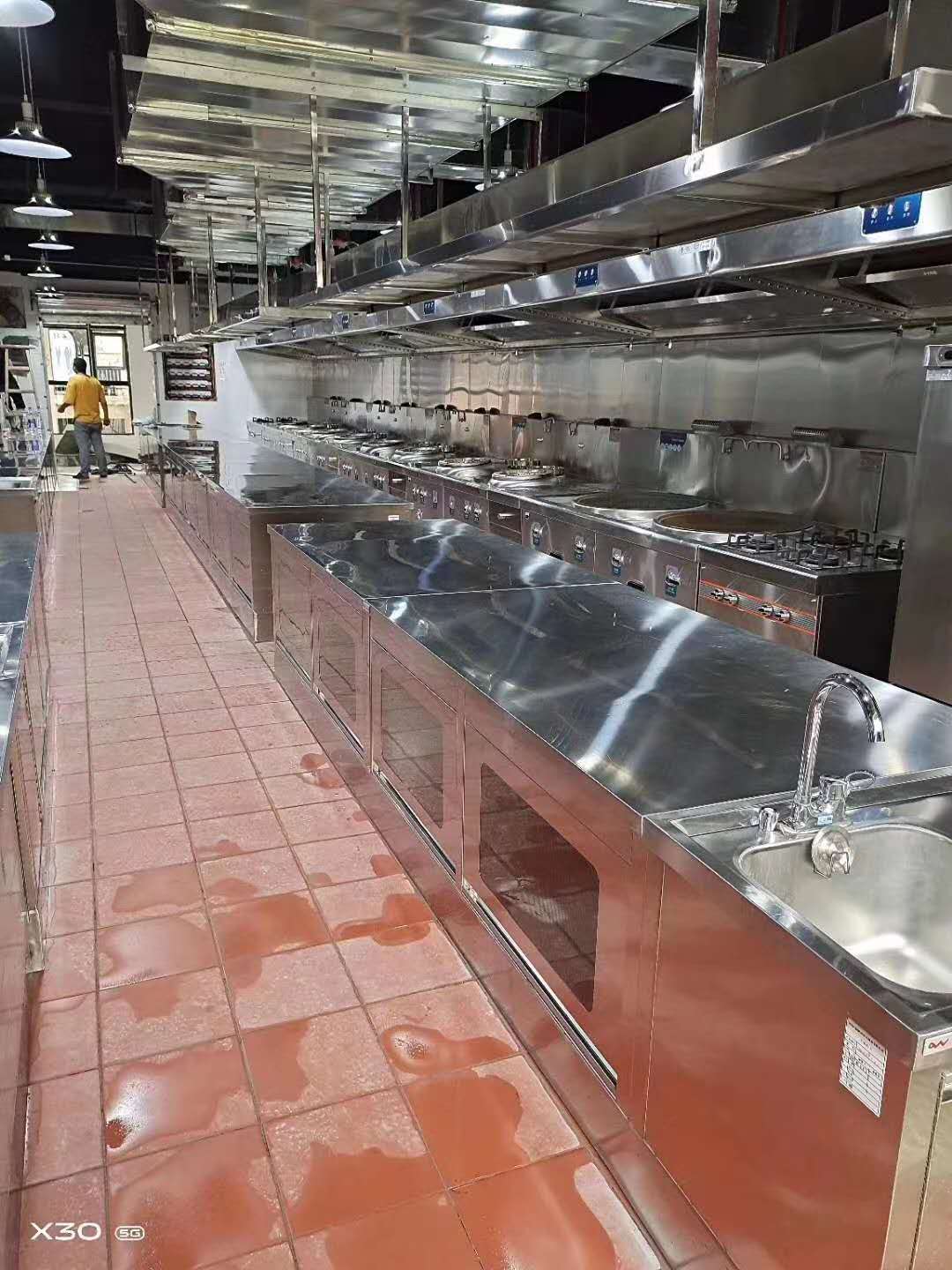 學校午夜视频免费在线观看設備