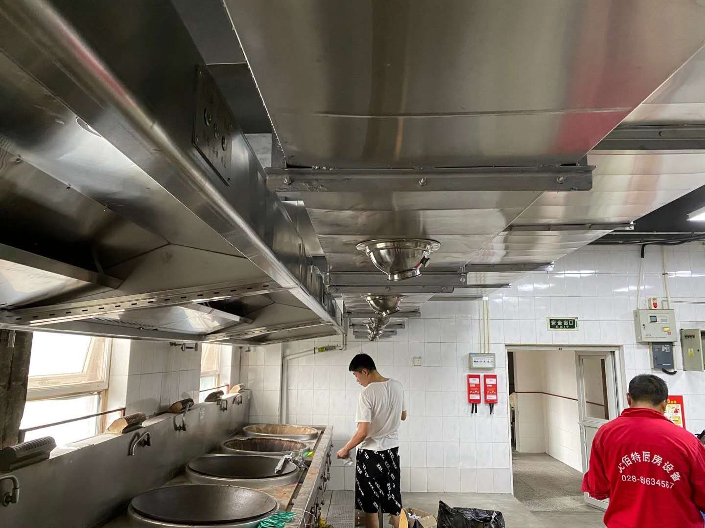 商用午夜视频免费在线观看工程1