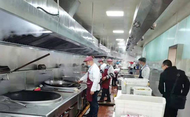 學校午夜视频免费在线观看設備