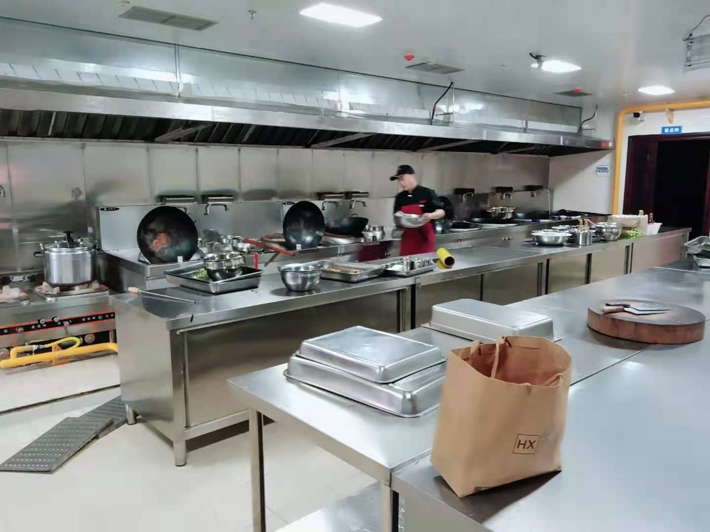 學校食堂午夜视频免费在线观看設備