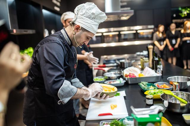 飯店午夜视频免费在线观看設備