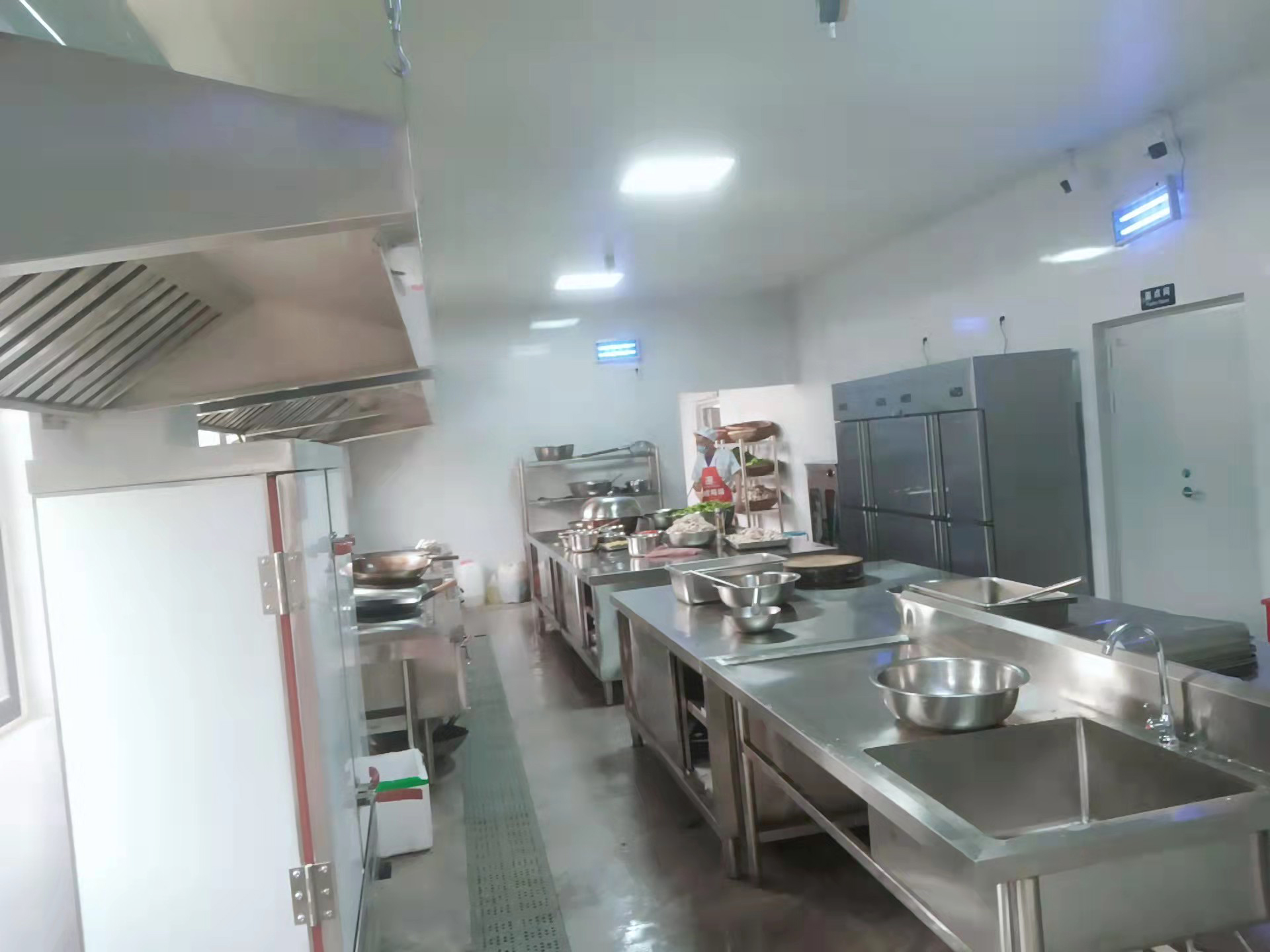 學校午夜视频免费在线观看設備