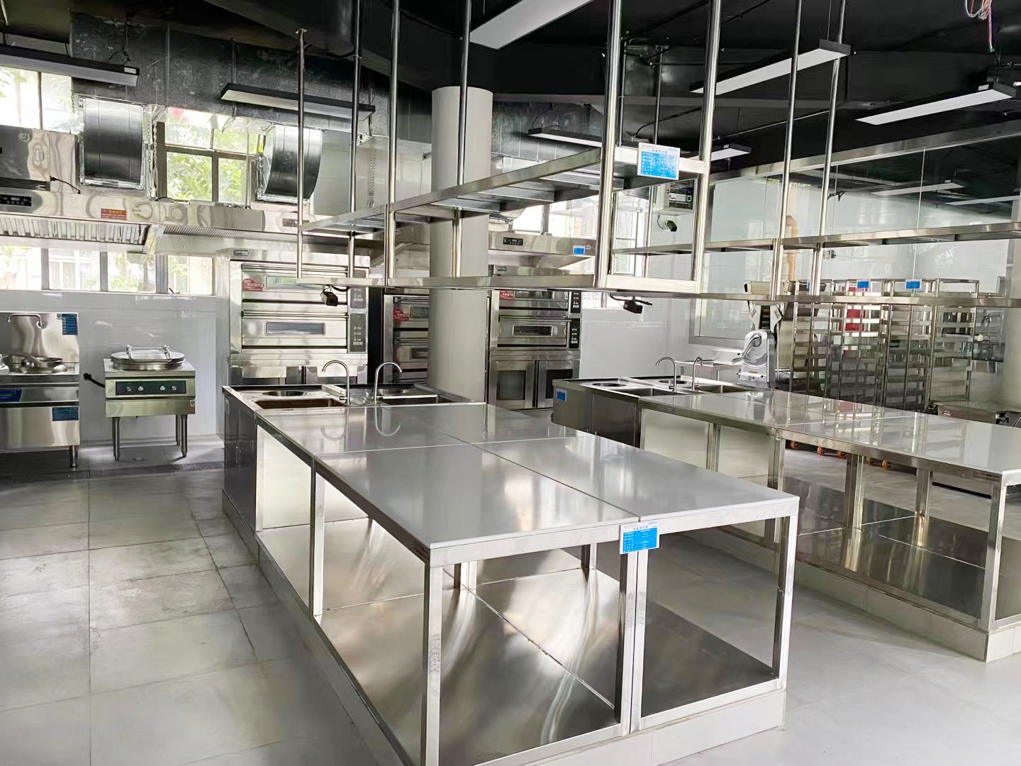 酒店午夜视频免费在线观看設備及用品