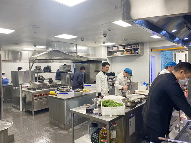 飯店午夜视频免费在线观看設備