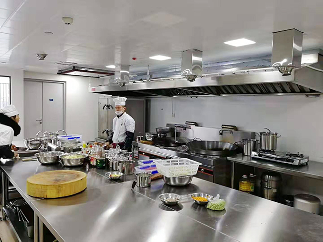 食堂午夜视频免费在线观看設備