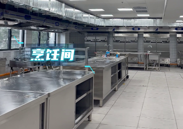 午夜视频免费在线观看工作間