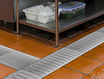 午夜视频免费在线观看設備生產商告訴你午夜视频免费在线观看明溝暗溝的施工和設計方法